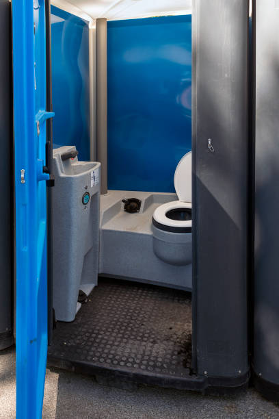 Best Portable restroom trailer rental  in Halfway House, PA