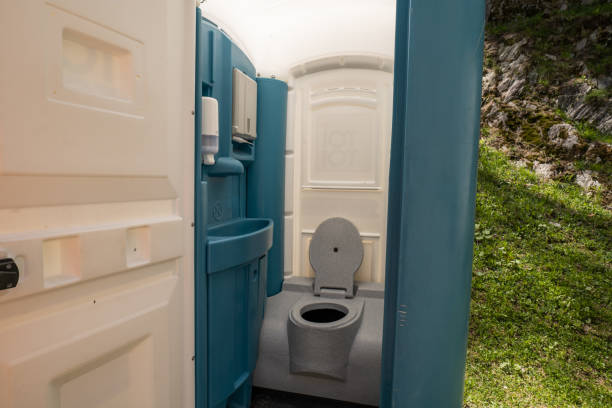 Best Portable bathroom rental  in Halfway House, PA
